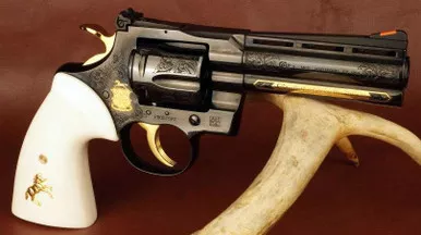 Colt Python, .357 Magnum, 4.25" Barrel, 6 Rds, Blued Finish